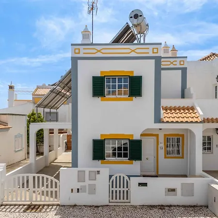 فيلة Casa Safira By Portucasa *